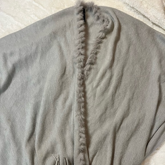 Grey Oversized Sweater - Picture 4 of 5